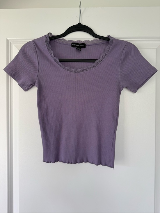 Streetwear Society Tops - Streetwear Society Lavender Ribbed Lace-Trim Tee